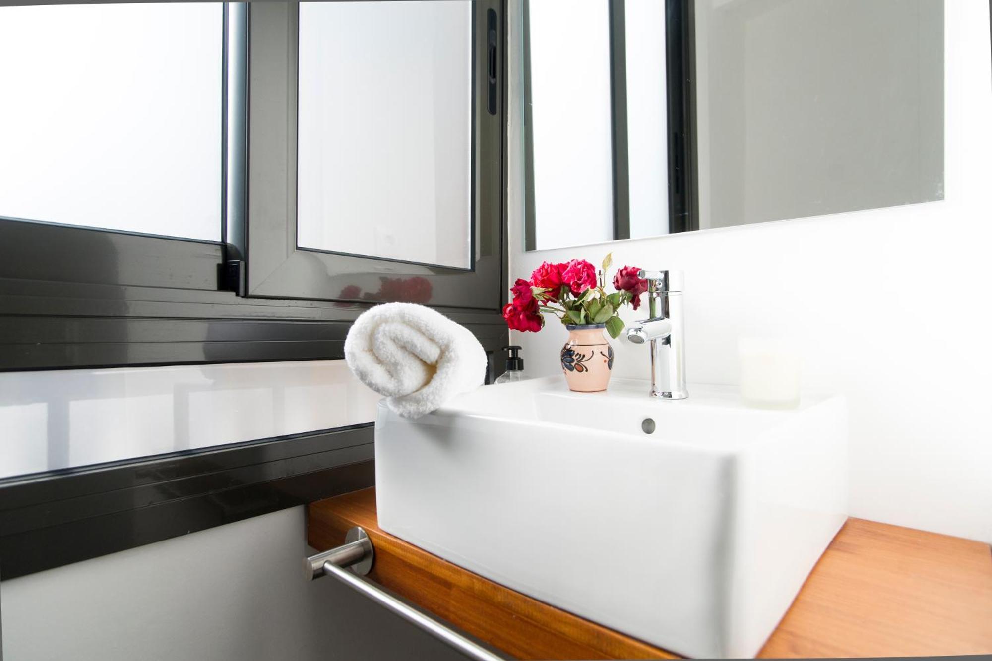 Apartments Barcelona Sagrada ภายนอก รูปภาพ