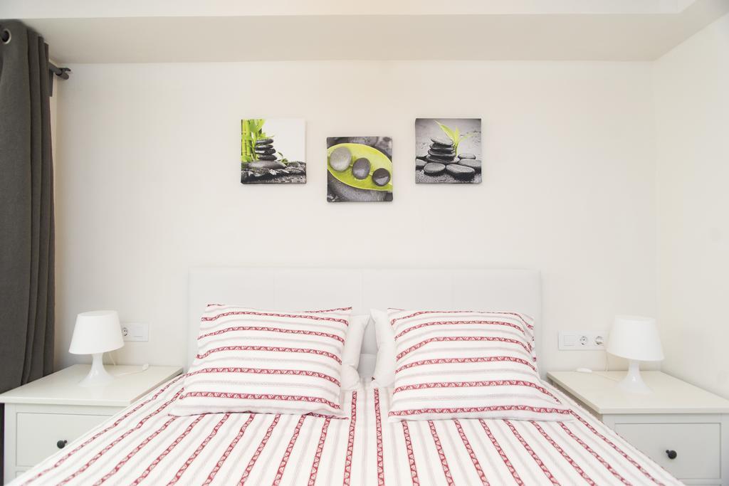 Apartments Barcelona Sagrada ภายนอก รูปภาพ