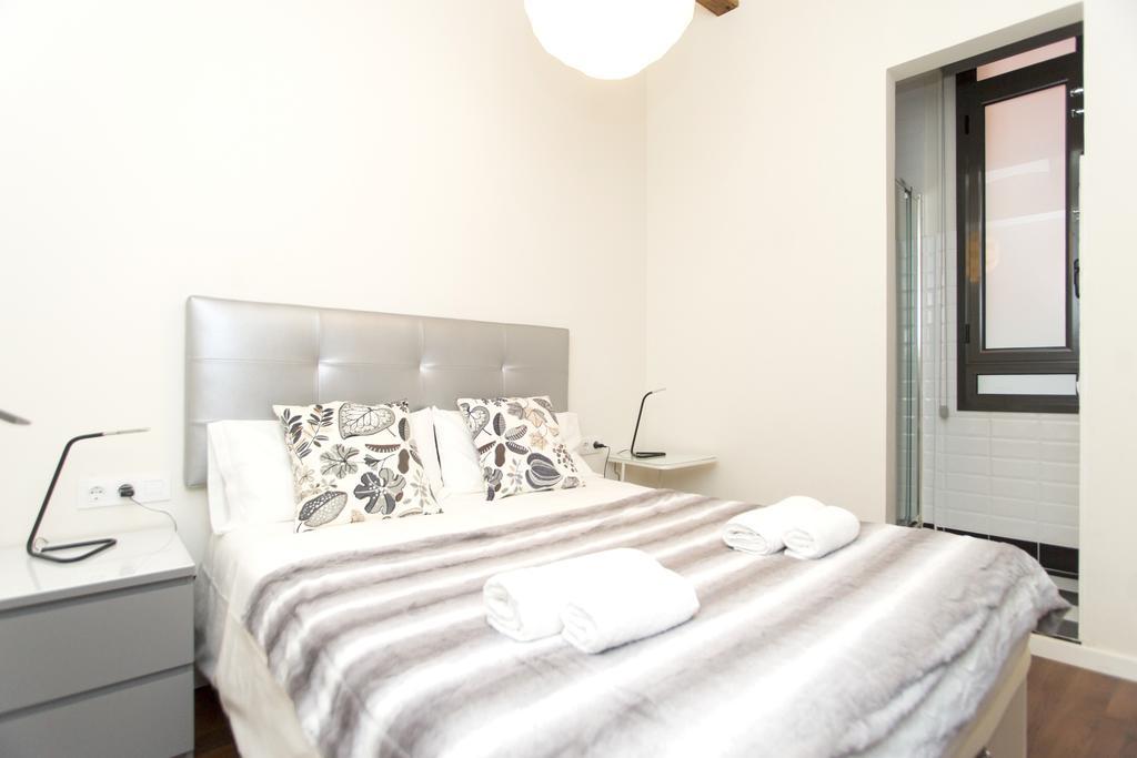 Apartments Barcelona Sagrada ภายนอก รูปภาพ